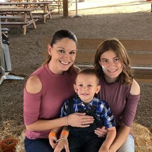 Meet your Posher, Hali